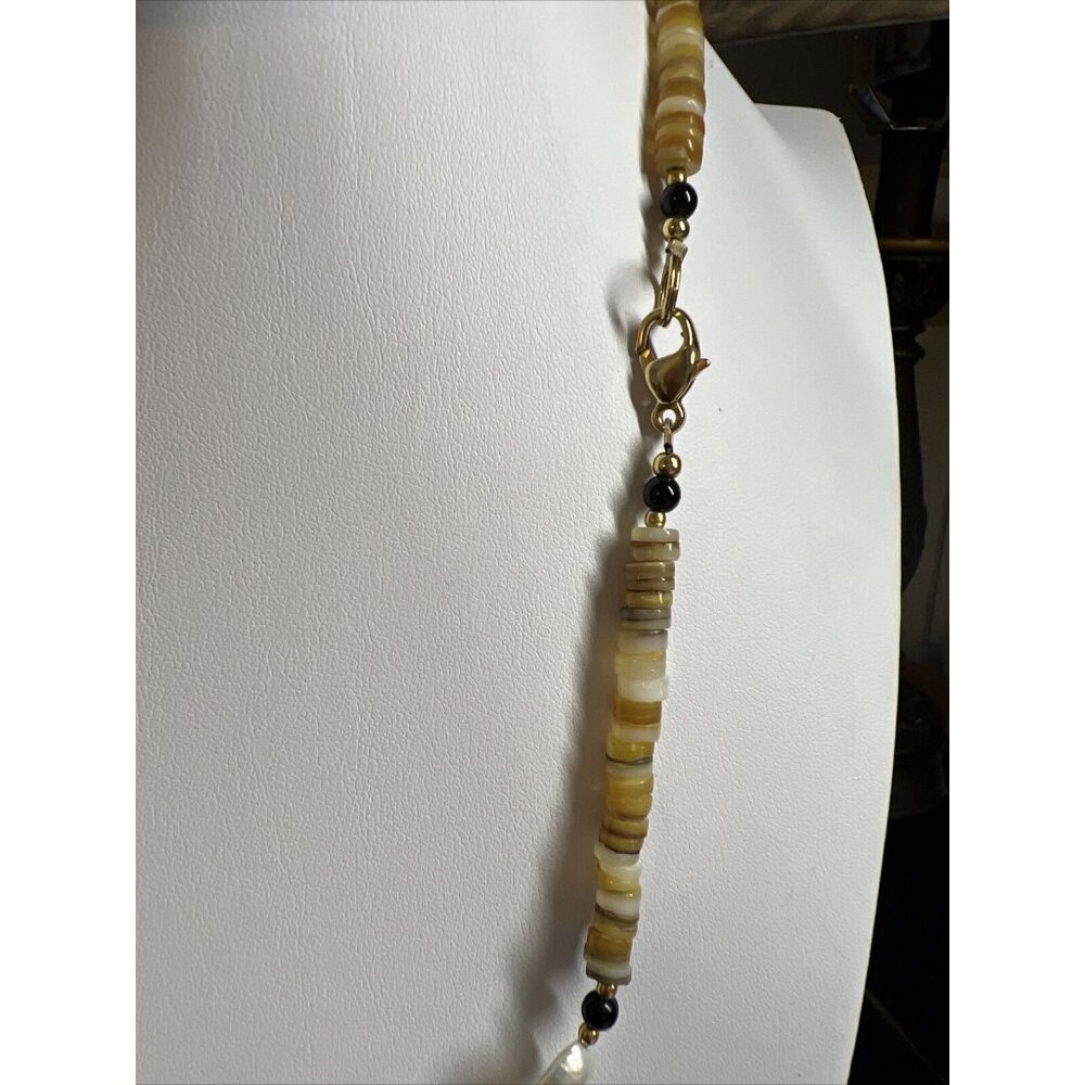 Vintage 80’sCat Motif Abalone Shimmer Inlay Mother Of Pearl Shell Puka Necklace - Picture 5 of 5